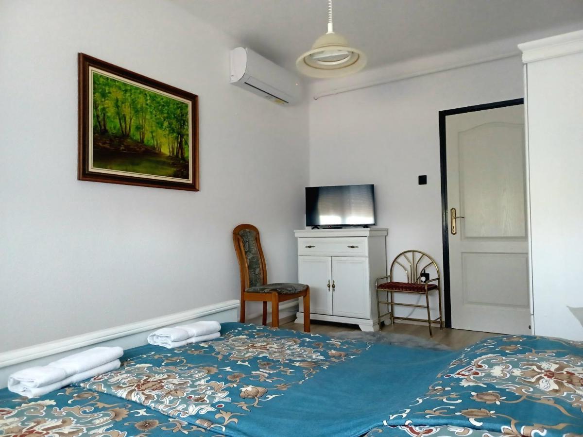 Erika Apartman Tihany Exterior photo